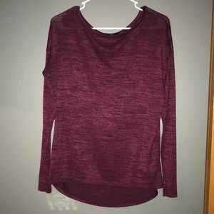 *** 5 for $20 item -- Women’s maroon long sleeve